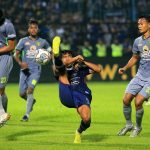 Arema FC di Posisi 14 Tim Fair Play Liga 1: Kartu Kuning di Laga Kontra Persib Jadi Biang Kerok