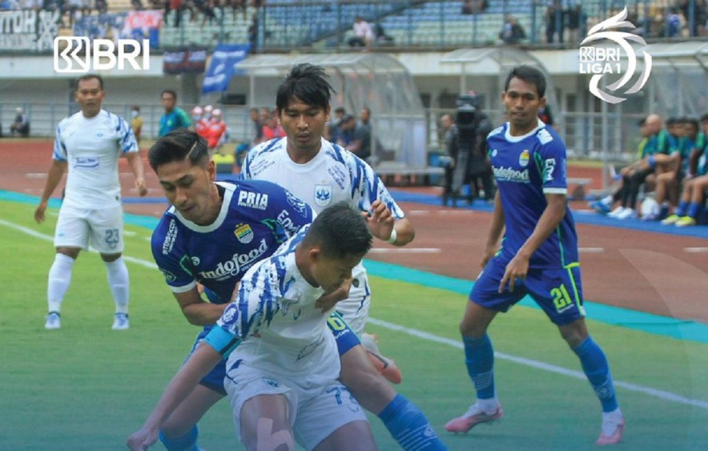 Persib Bandung vs PSIS Semarang: Duel Sengit di Kandang Maung Bandung