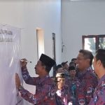 Netralitas di Ujung Tombak Demokrasi: Ribuan Perangkat Desa di Kabupaten Madiun Deklarasikan Sikap Tak Berpihak