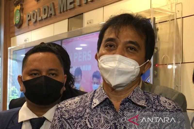 Menelisik "Penyakit" di Balik Kata-Kata Kasar: Roy Suryo Usul CT Scan Otak Pemilik Akun Fufufafa