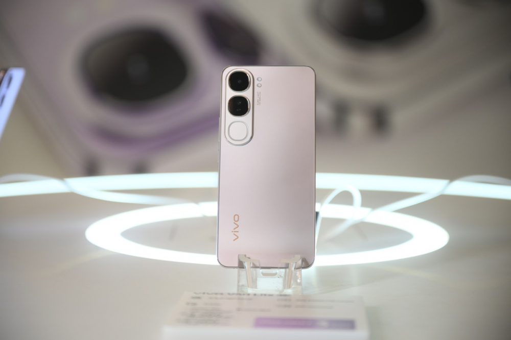 Vivo V40 Lite: Ponsel Gen Z yang Berani Berbeda